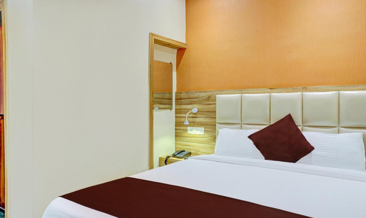 Hotel Sun City Near Saifee Hospital And Hn Reliance Mumbai Exterior photo