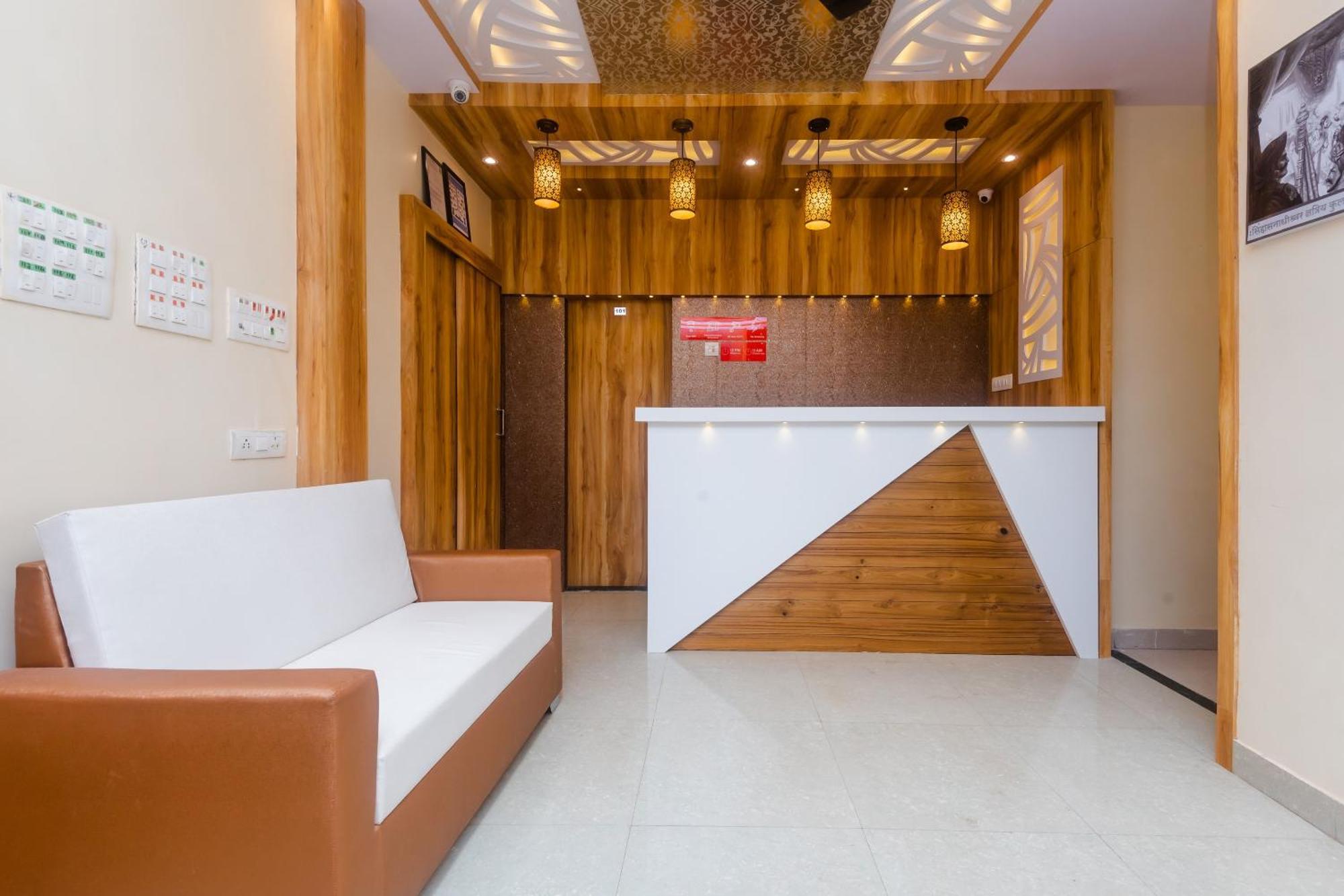 Hotel Sun City Near Saifee Hospital And Hn Reliance Mumbai Exterior photo