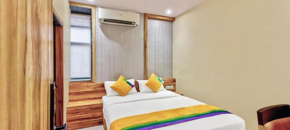 Hotel Sun City Near Saifee Hospital And Hn Reliance Mumbai Exterior photo