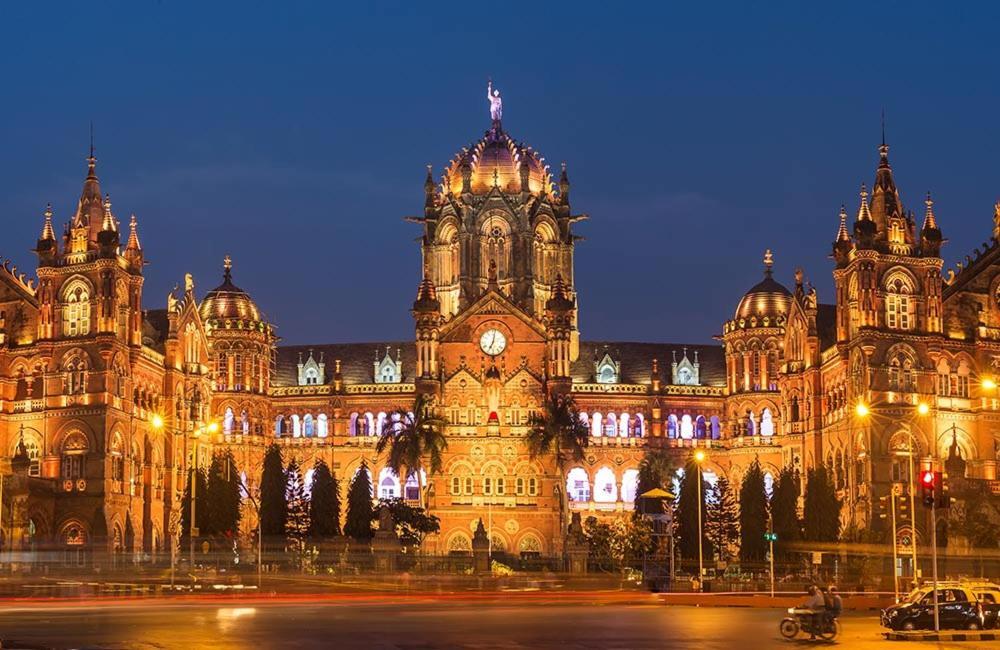 Hotel Sun City - Near Saifee Hospital And H N Reliance Hospital Mumbai Exterior photo